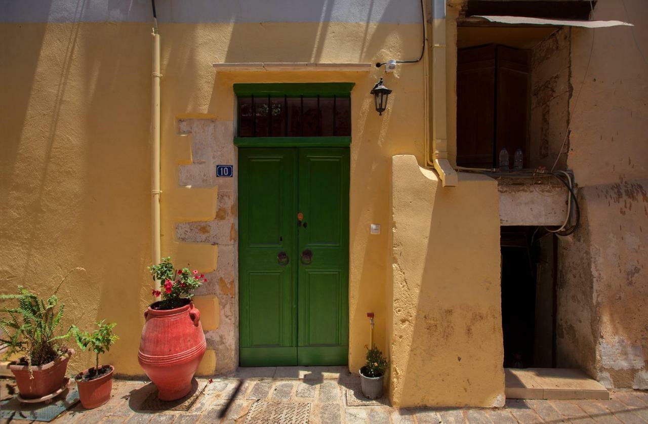 Apartament Door *