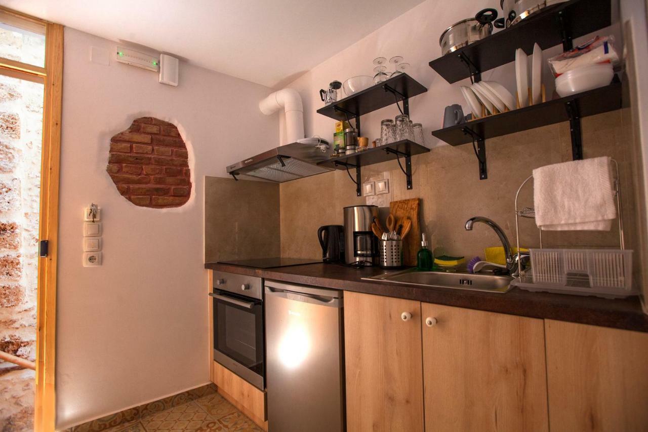Apartament Door
